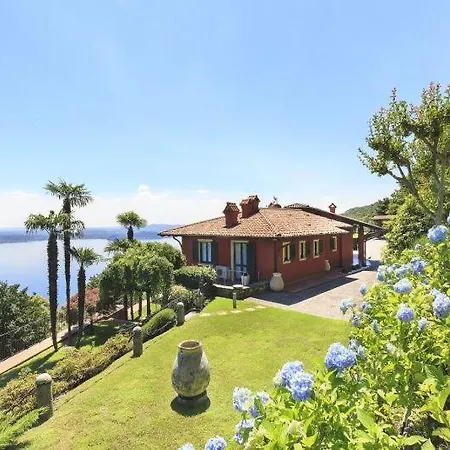 Magognino Sleeps 6 Pool Air Con Wifi