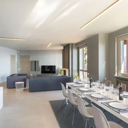 Magognino Sleeps 6 Pool Air Con Wifi Stresa