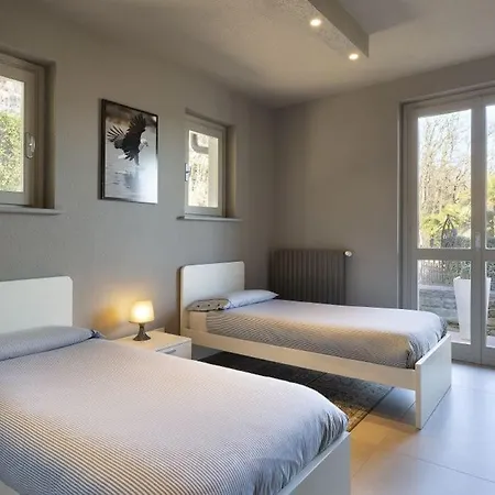 Magognino Sleeps 6 Pool Air Con Wifi Stresa