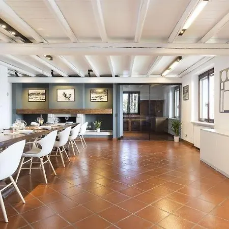 Magognino Sleeps 6 Pool Air Con Wifi