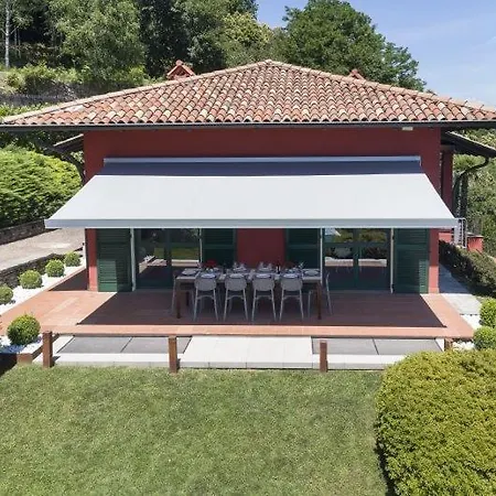 Magognino Sleeps 6 Pool Air Con Wifi